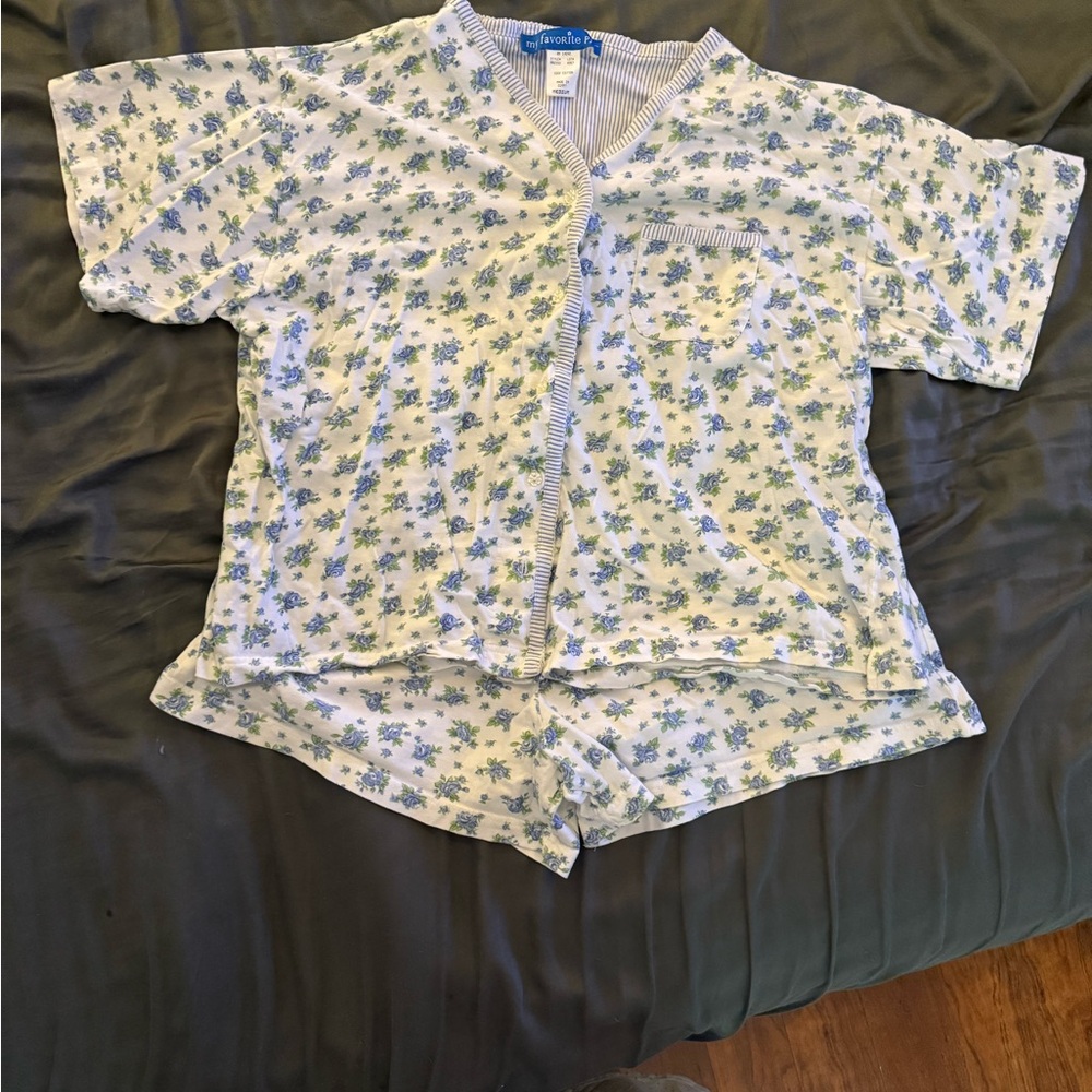 Floral Women's Pajama Set - Blue and White